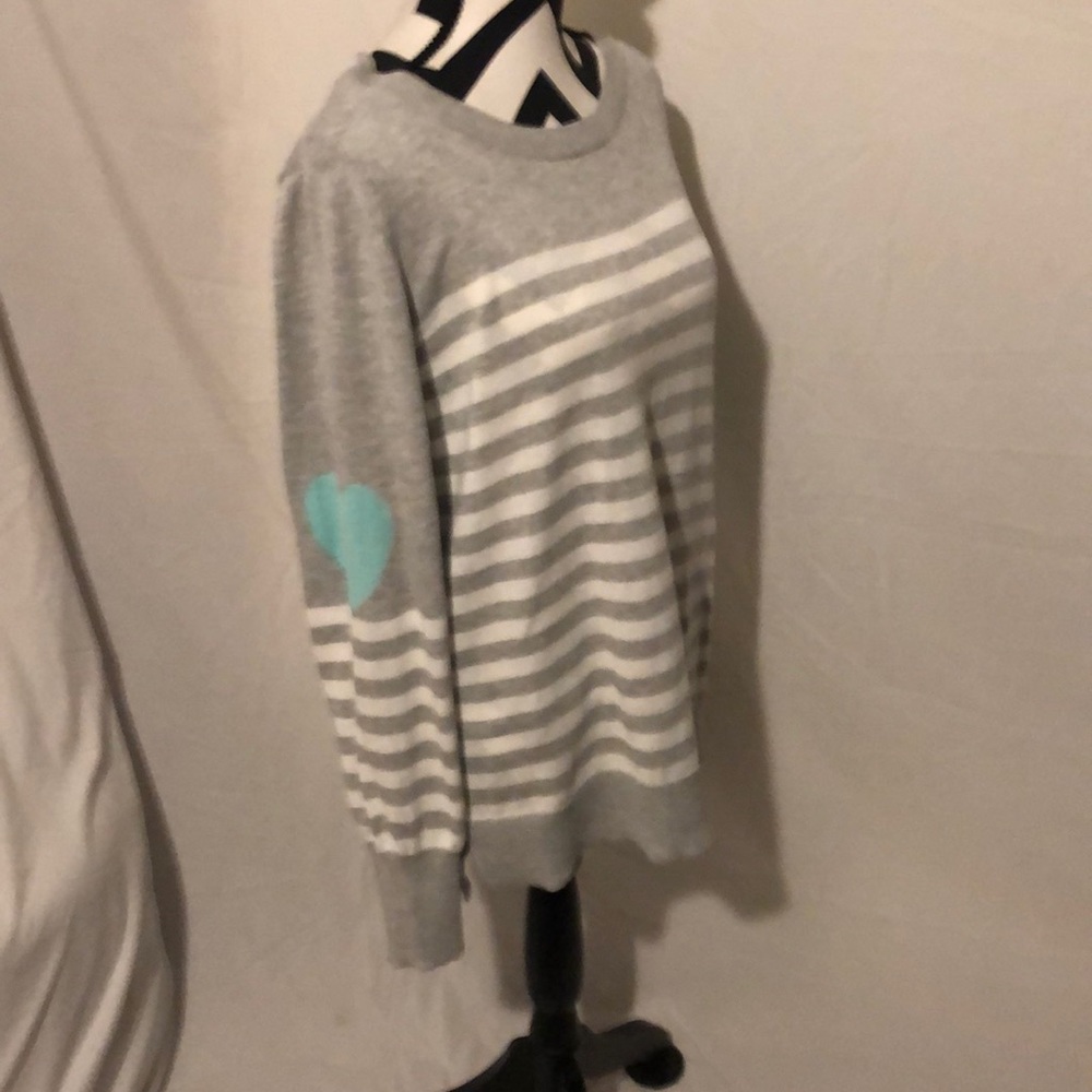 Women’s long sleeve shirt